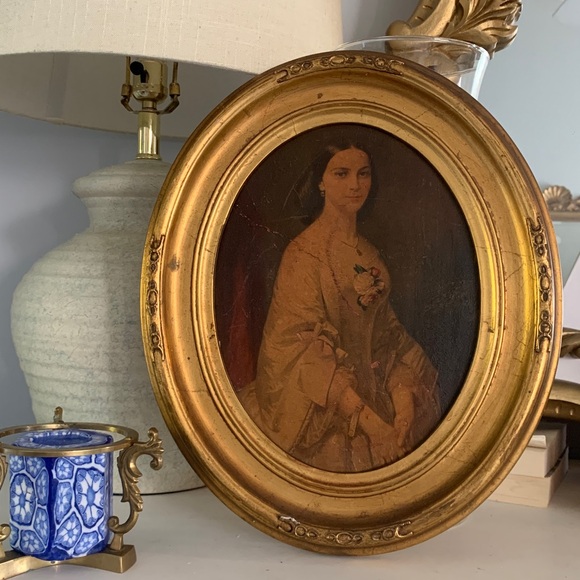 Vintage antique oval wall art women lady gold frame home decor rustic Victorian - Picture 2 of 8